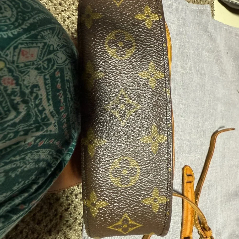 Louis Vuitton St. Cloud MM
